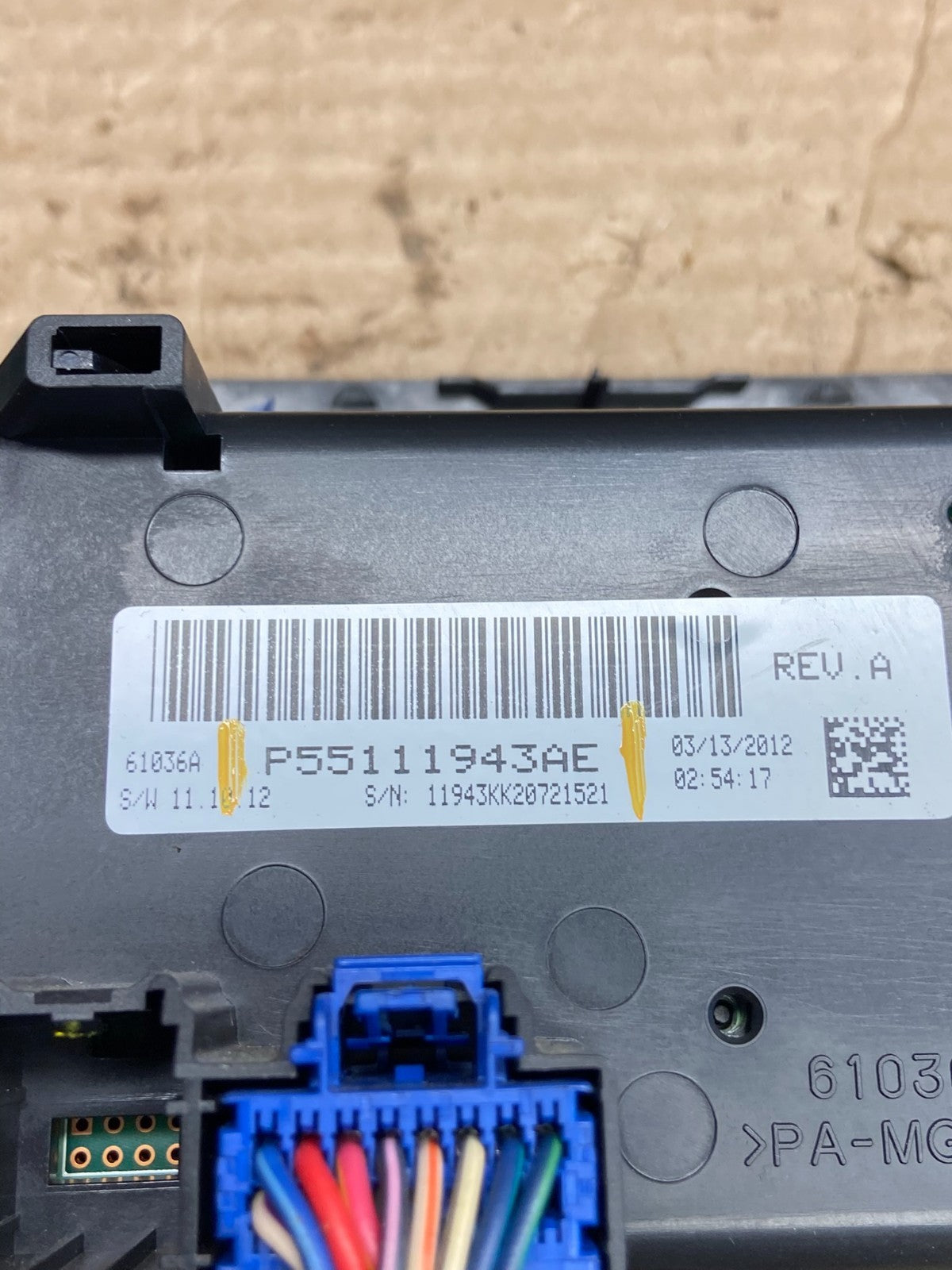 2008 to 2012 Jeep Liberty Dash Climate Temperature Control Radio Bezel AF2246 DW5