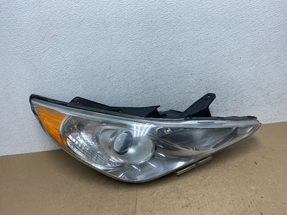 2011 - 2014 Hyundai Sonata Right Passenger Rh Side Headlight Halogen AE6899 DW0