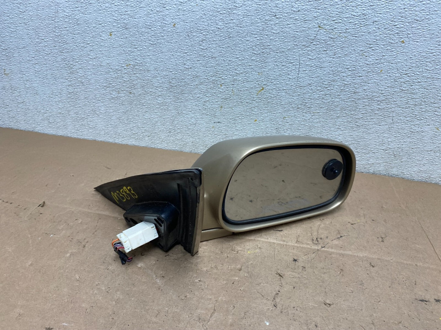 2004 to 2006 Suzuki Verona Right Passenger View Door Mirror M3893 DG4