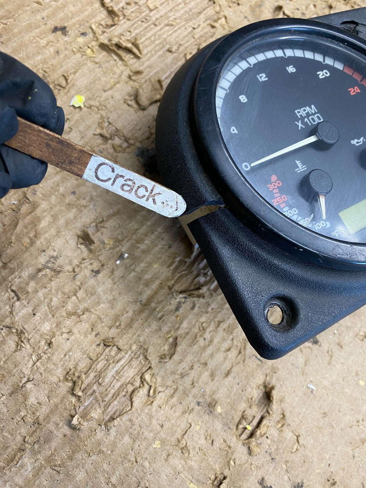 2011 Mack LE Instrument Panel Cluster Z98641