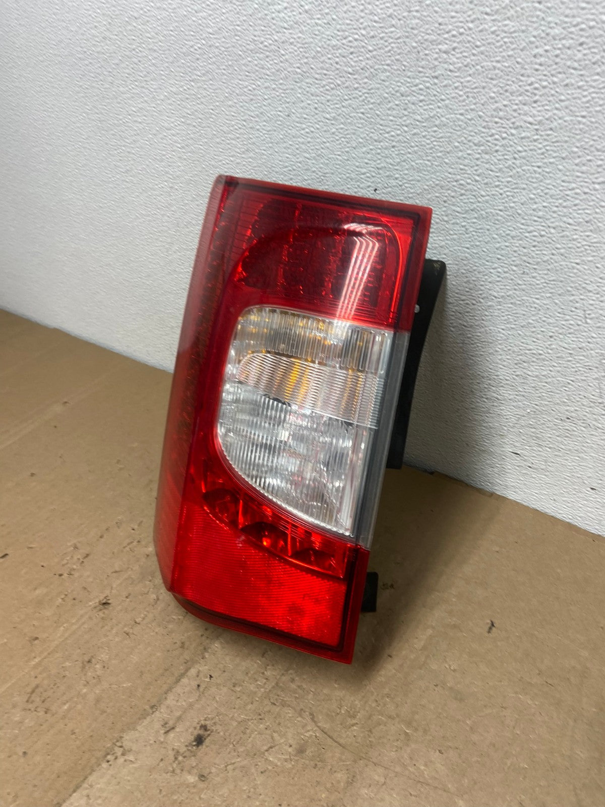 2011-2016 Chrysler Town and Country Left Driver LH Side Tail Light AC5968 LK1