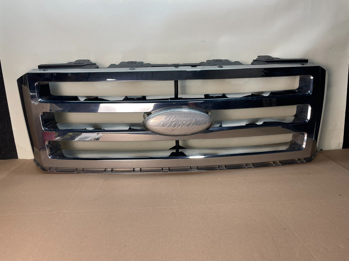2007 to 2014 Ford Expedition Front Upper Chrome Grill Grille AI8584 DG0