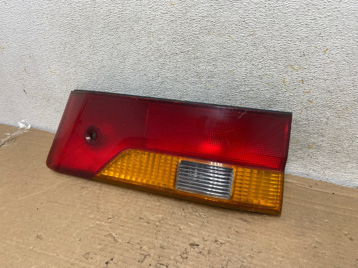 2002-2004 Honda Odyssey Right Passenger RH Side Tail Light Inner AH9188 LK2