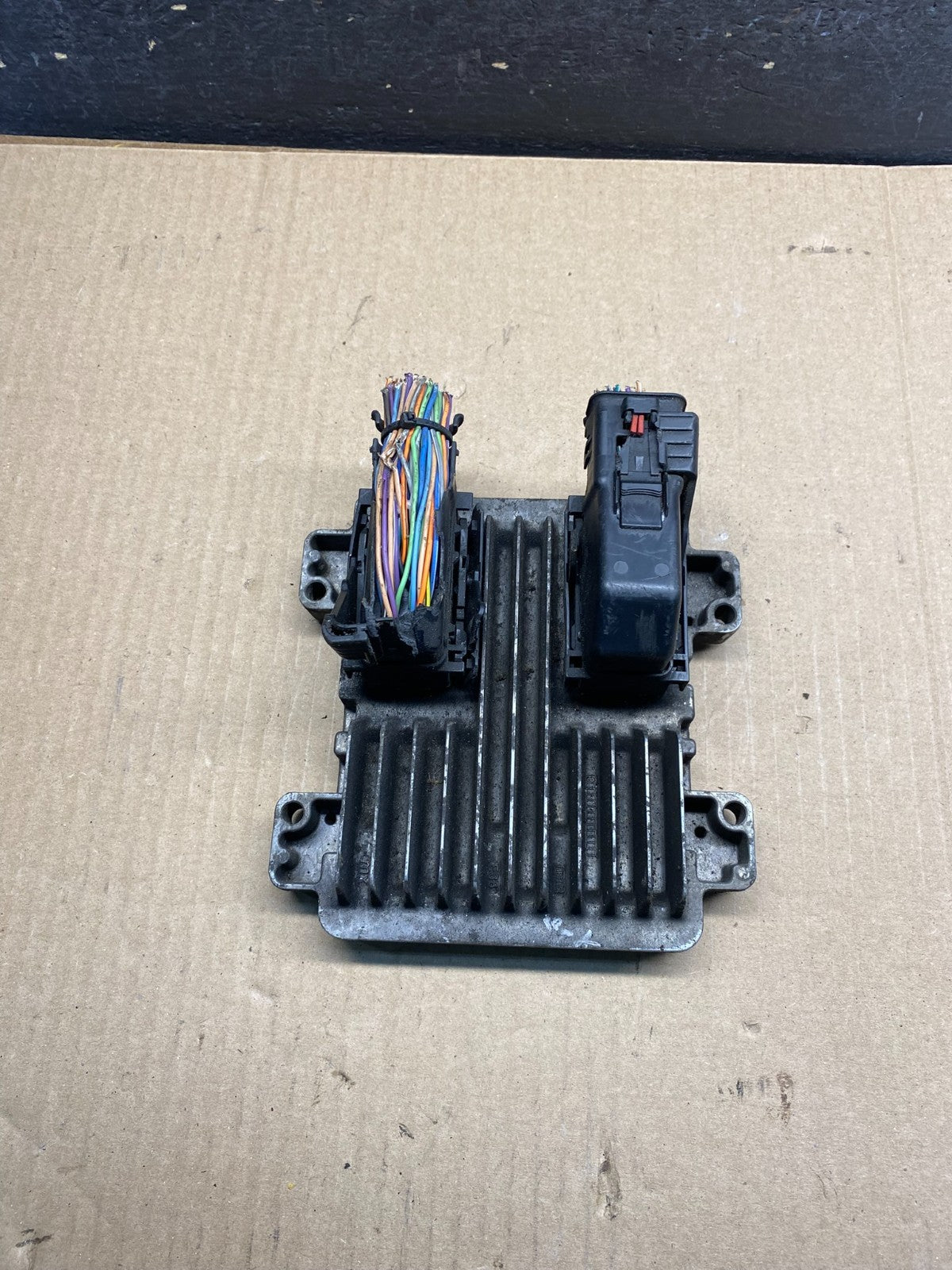 2009 2010 Cadillac Escalade Engine Control Module ECM ECU ah1620 DG0