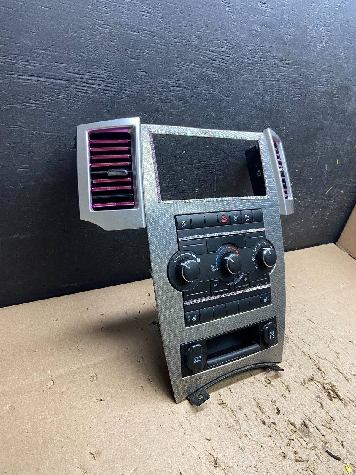 2008 to 2010 Jeep Grand Cherokee Center A/C Heater Climate Control OEM t8462 DG1
