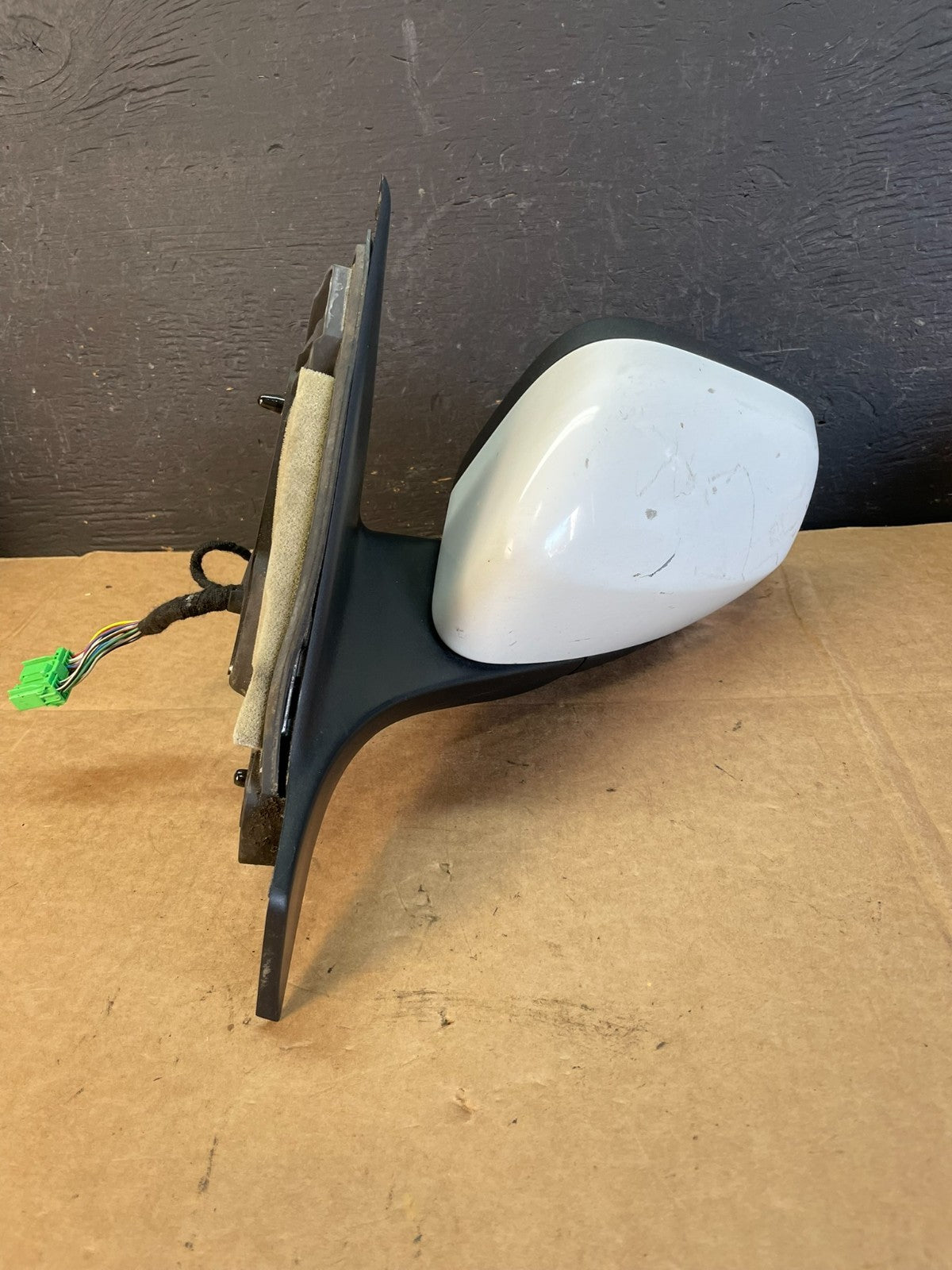 2007 - 2011 Volvo XC70 V70 Left Driver View Door Mirror AE0949 DW1