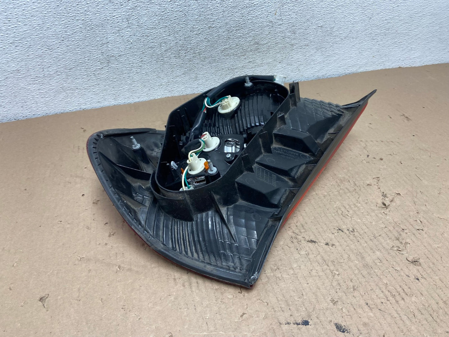 2002 2003 2004 Toyota Camry Left Driver LH Side Tail Light AF3304 LK4