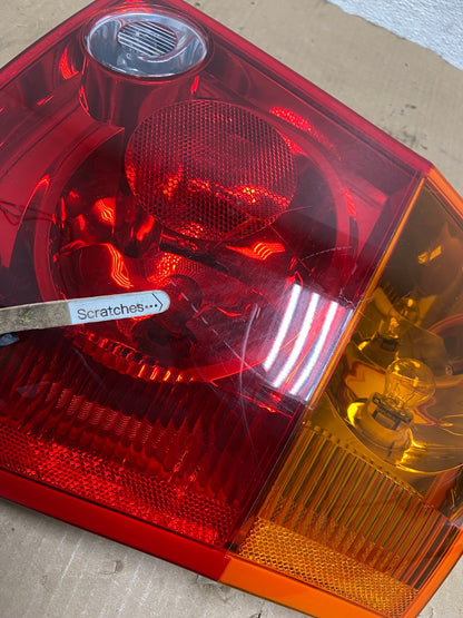 2004 to 2006 Chrysler Pacifica Right Passenger Rh Side Tail Light AE9213 LK3