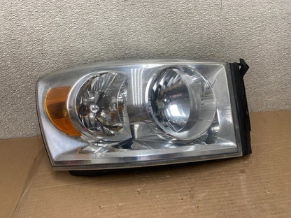 2006 to 2008 Dodge Ram 2500 Right Passenger Halogen Headlight AA8718 DW0