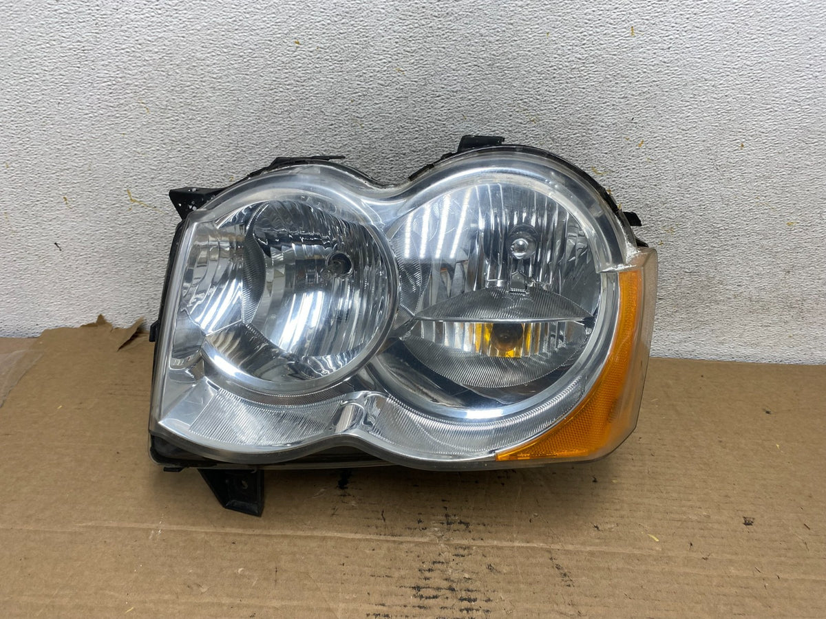 2008-2010 Jeep Grand Cherokee Left LH Driver Side Halogen Headlight AH4148 DW0