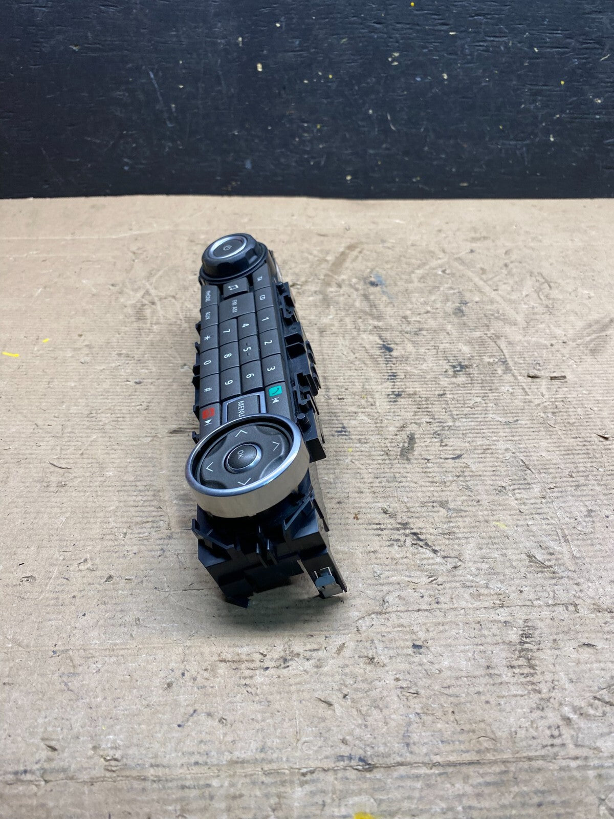 2010-2011 Land Rover Range Rover LR4 Radio Media Infotainment Controls N9430 DG3