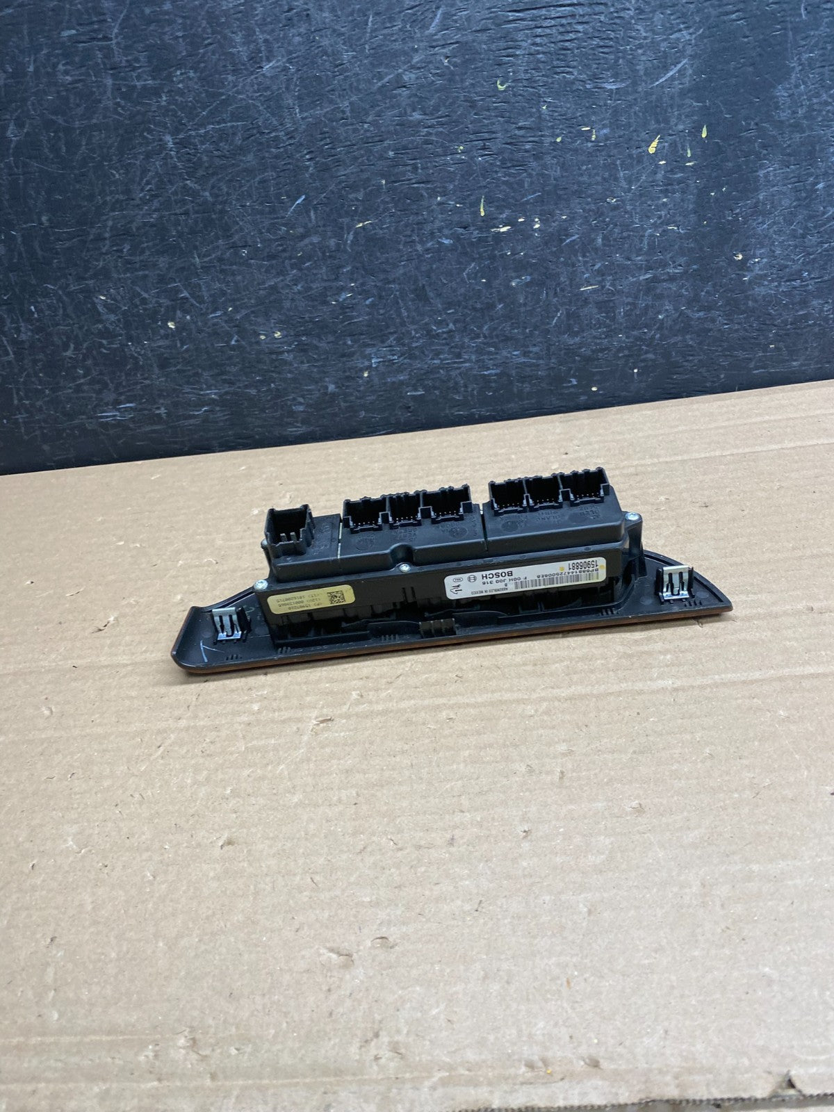 2007-2013 Chevy Suburban Tahoe Yukon Front Left Driver Window Switch AG0106 DG3