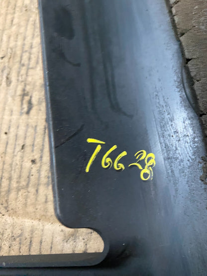 2002 to 2006 Nissan Altima 2.5 L Engine Cover t6628 DG9