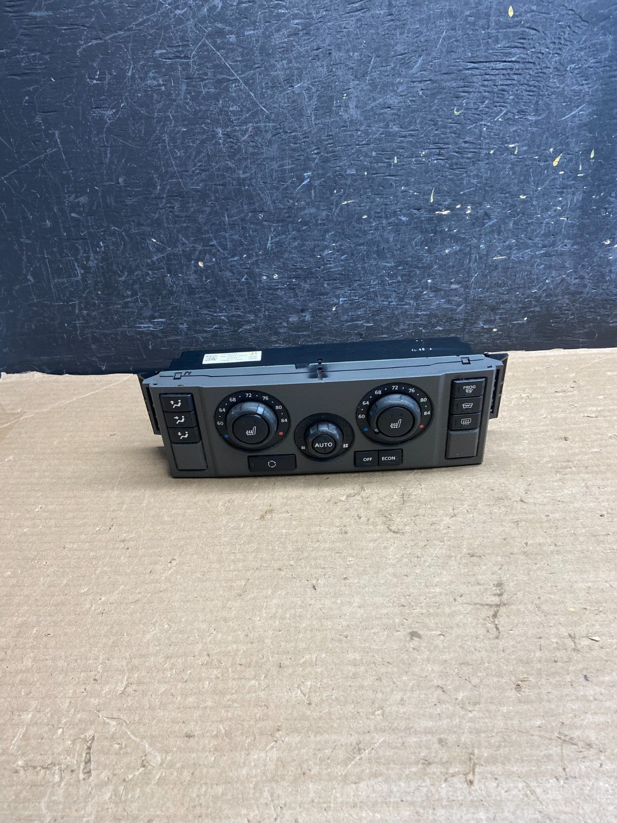 2005 to 2007 Land Rover Range LR3 AC Heater Climate Control Module AH3939 DG0