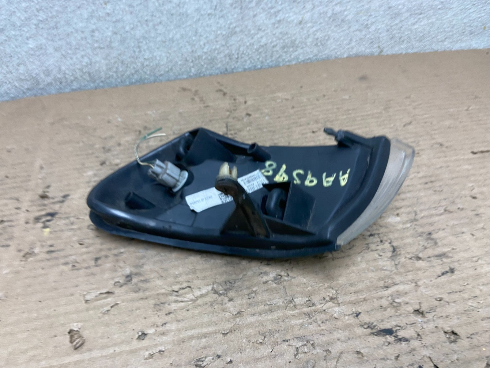 1993 to 1997 Toyota Corolla Right Passenger Corner Marker Turn Signal AA9598 DW4
