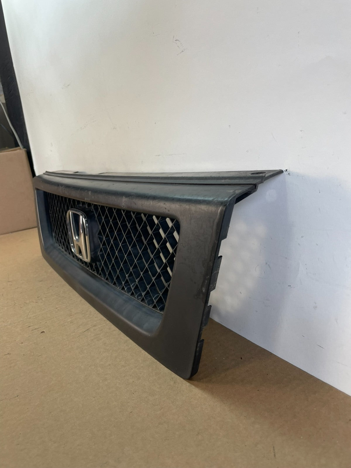 2003 2004 2005 2006 Honda Element Front Upper Grill Grille ah6397 DG1