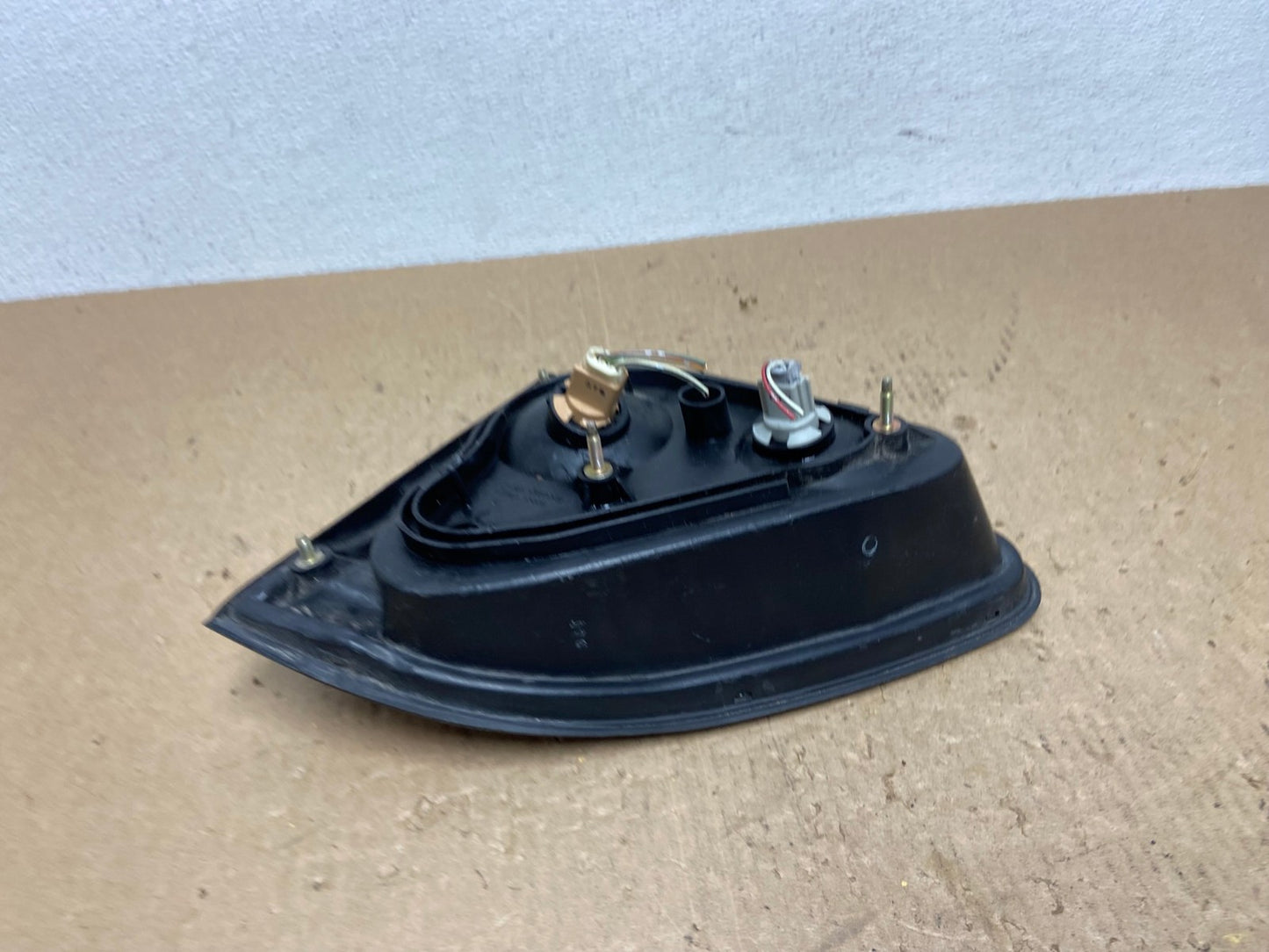 1999-2001 Lexus Rx300 Left Driver Lh Tail Light Inner Trunk Lid Oem AC1523 LK4