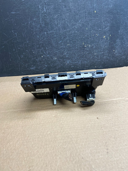 2017 to 2018 Hyundai Elantra Center Heater A/C Climate Control Panel AF2429 DG3