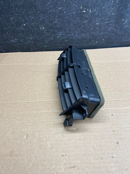 2011 to 2014 Ford Edge Center Dash Radio Panel Air Vent ag5097 DG2