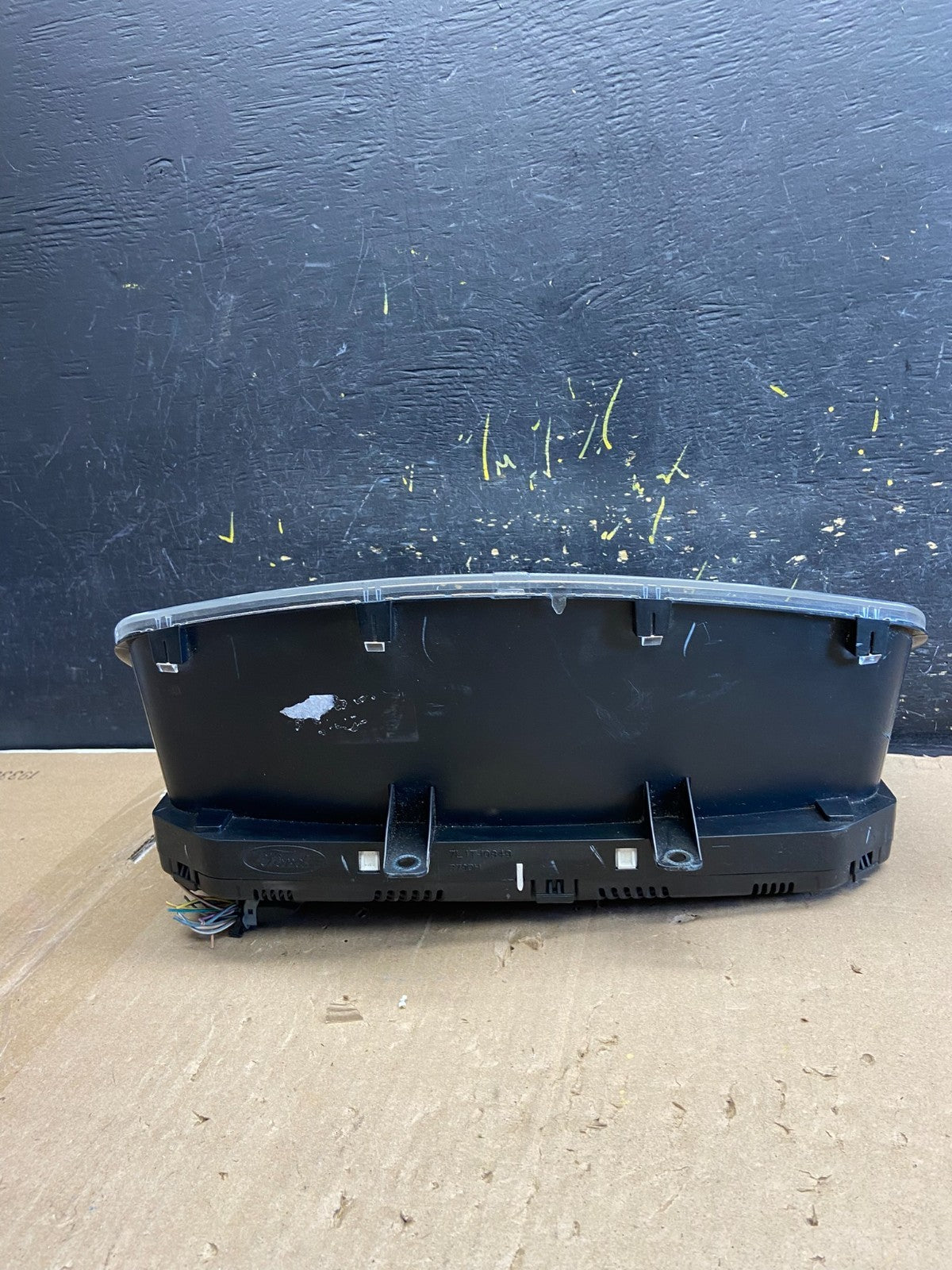 2010 2011 Ford  Expedition Speedometer Cluster Gauge Oem ab2037 DG4