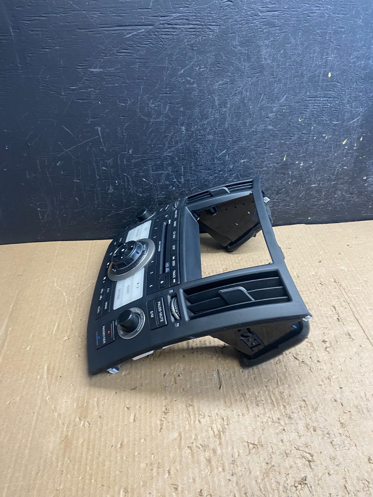 2006-2008 Infiniti FX35 FX45 Radio Console Trim Bezel Climate Control AF1544 DG2