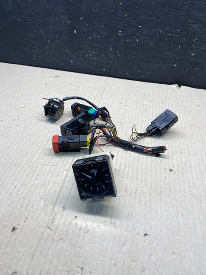 1995 to 2002 Range Rover 4.6 OEM Dash Hazard Traction Fog Clock Switch O33731