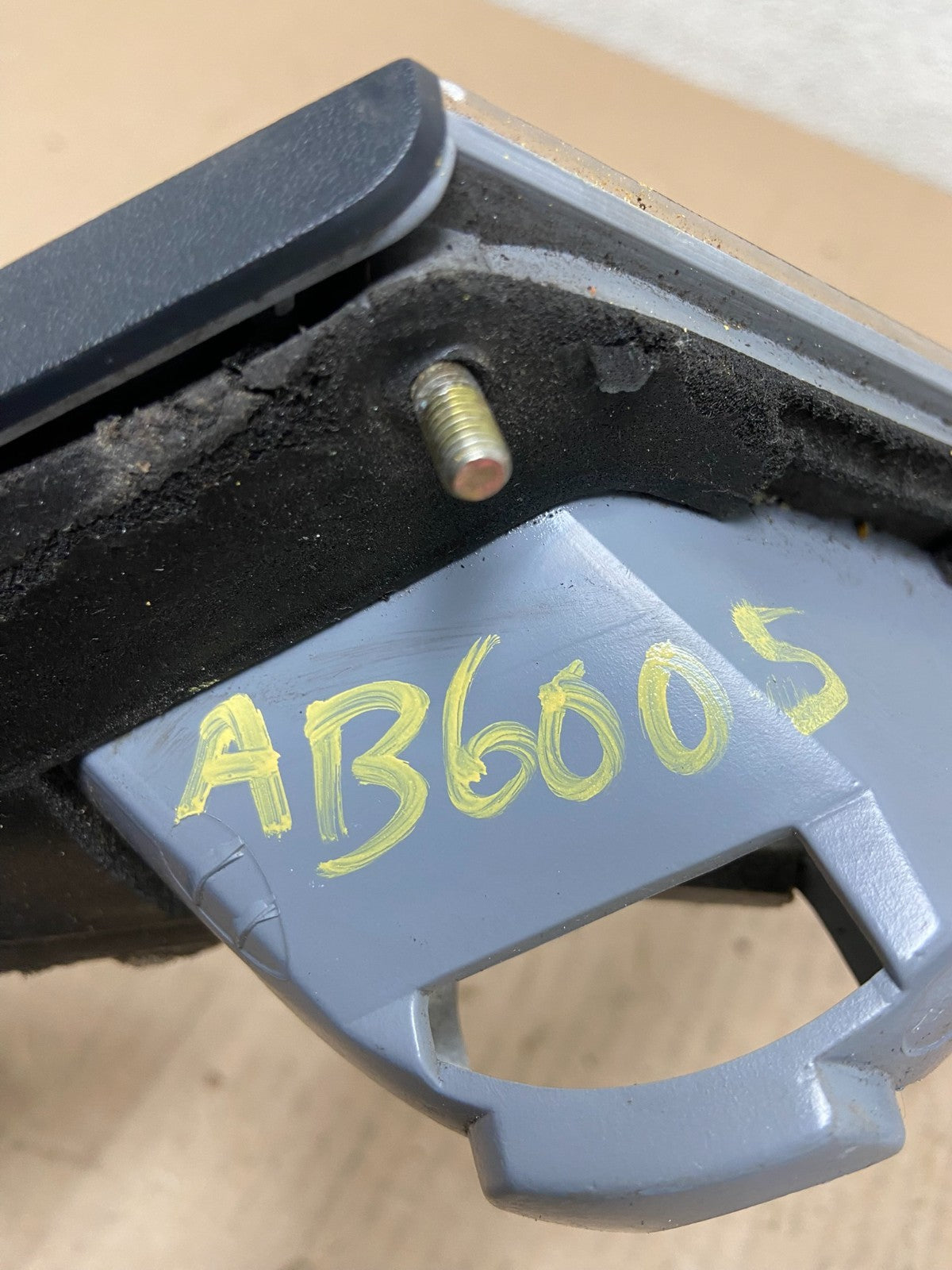 2000 2001 2002 Toyota Avalon Left Driver Lh Side Inner Tail Light AB6005 LK6