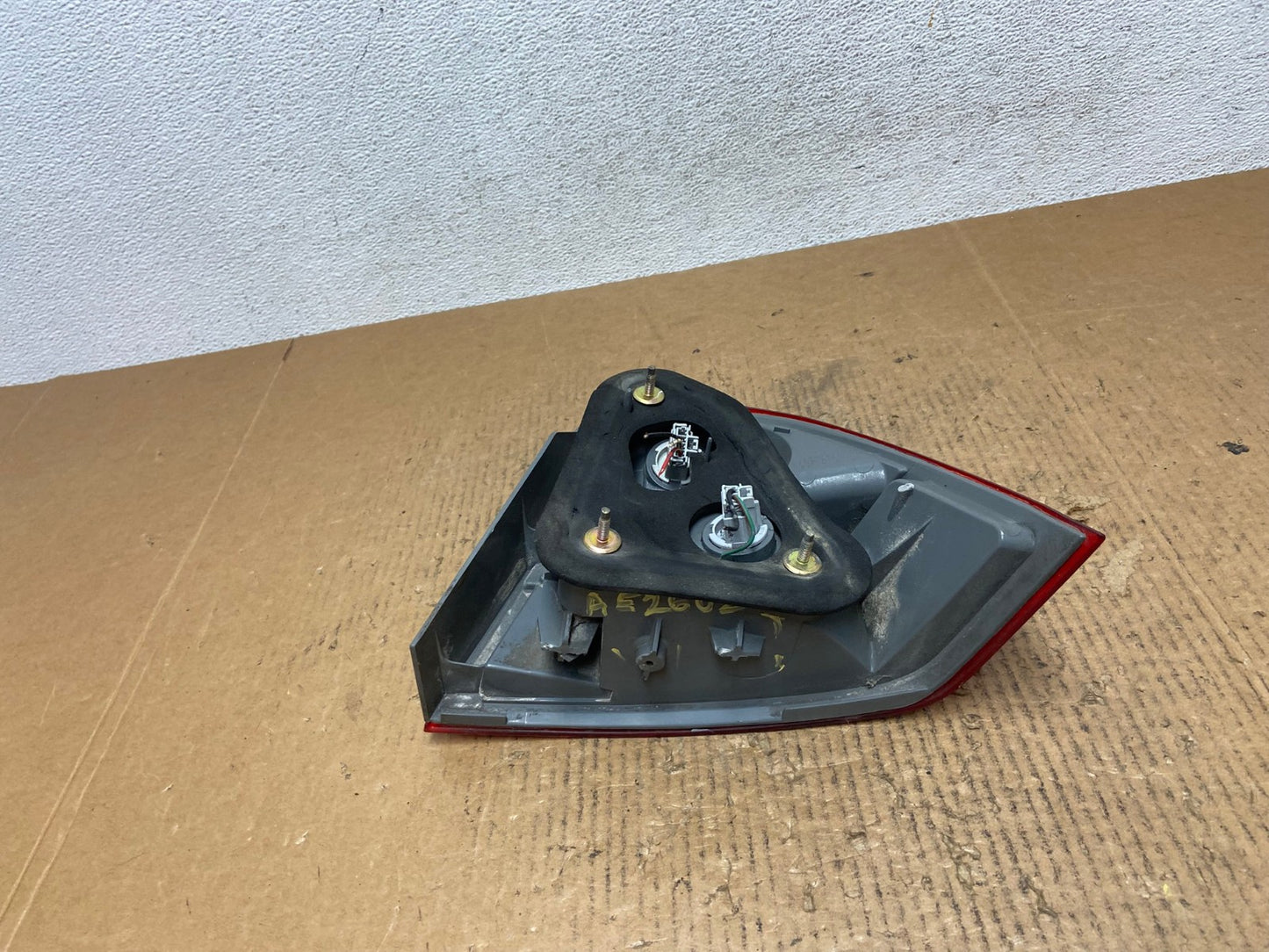 2003 2004 2005 Honda Civic Sedan Left Driver LH Side Tail Light AE2600 LK6