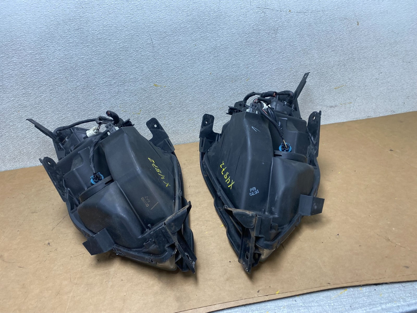 2005 2006 2007 Honda Odyssey Left+Right Set Halogen Headlights X4872 DW13