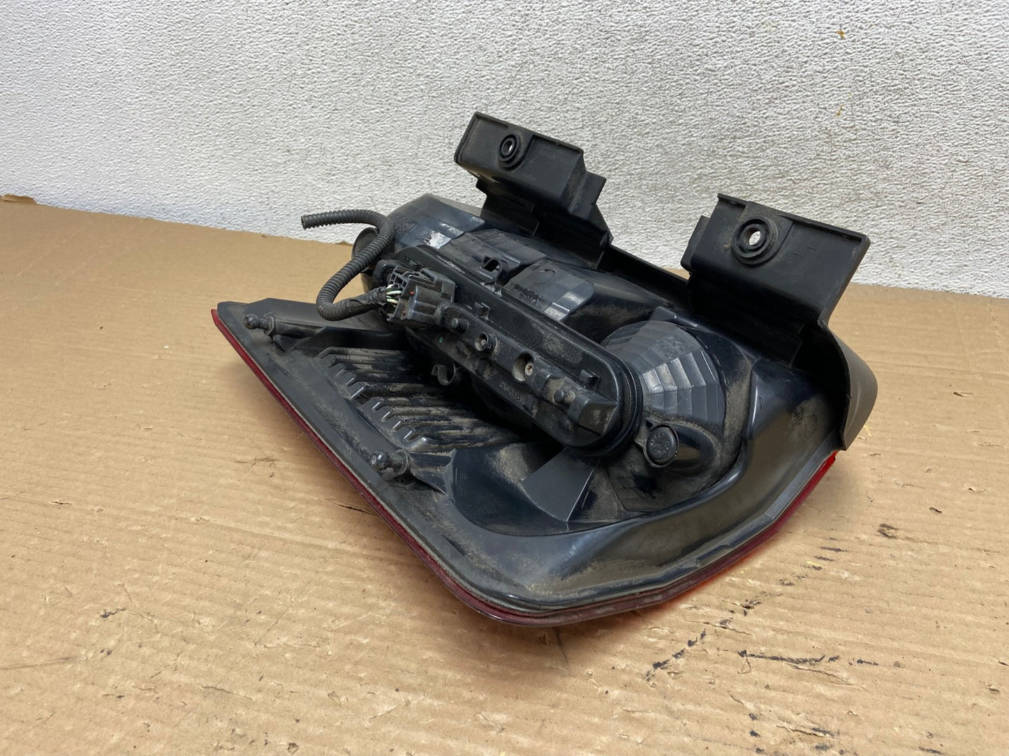 2008 to 2012 Jeep Liberty Left Driver Side Lh Tail Light AG9060 LK5