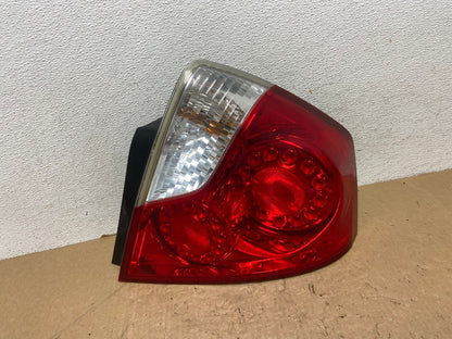 2006 2007 Infiniti M35 M35X M45 Right Passenger Side Tail Light AG1342 LK0