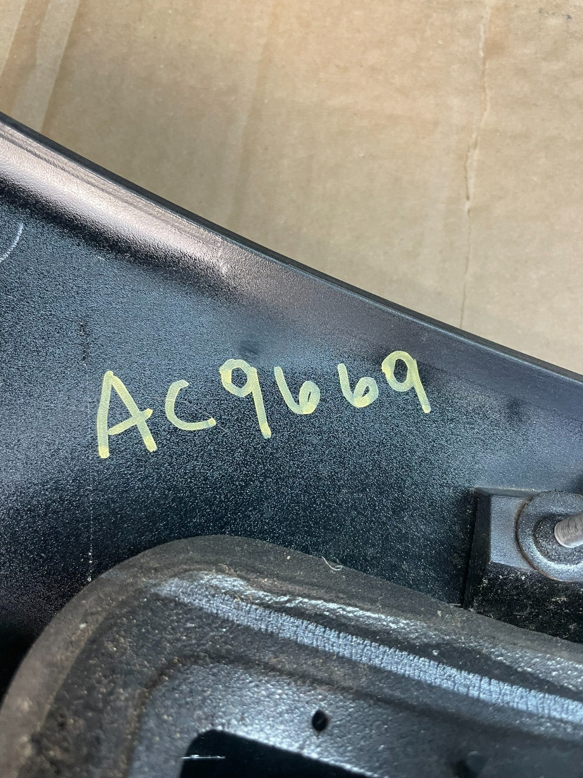 2005-2009 Subaru Legacy Outback Tail Lift Gate Trunk Finish Molding ac9669 DG8
