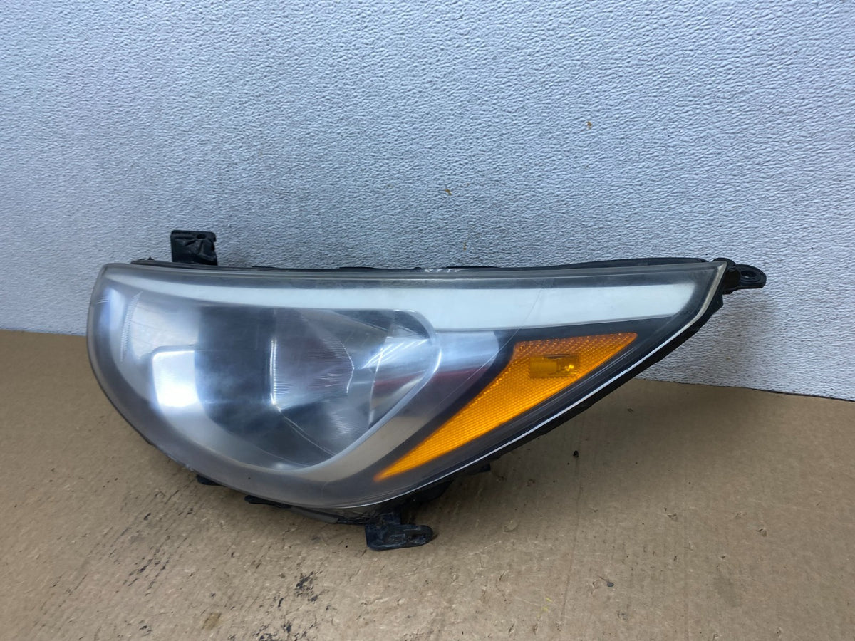 2015 to 2017 Hyundai Accent Left Driver LH Halogen Headlight AG2489 DW1