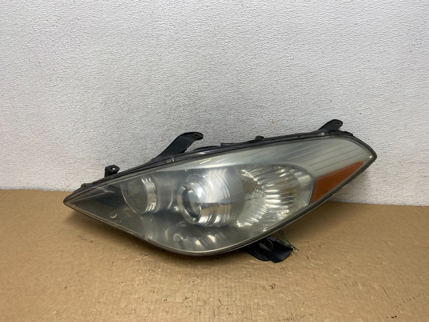 2007 - 2008 Toyota Solara Left Driver LH Halogen Headlight AF7931 DW0