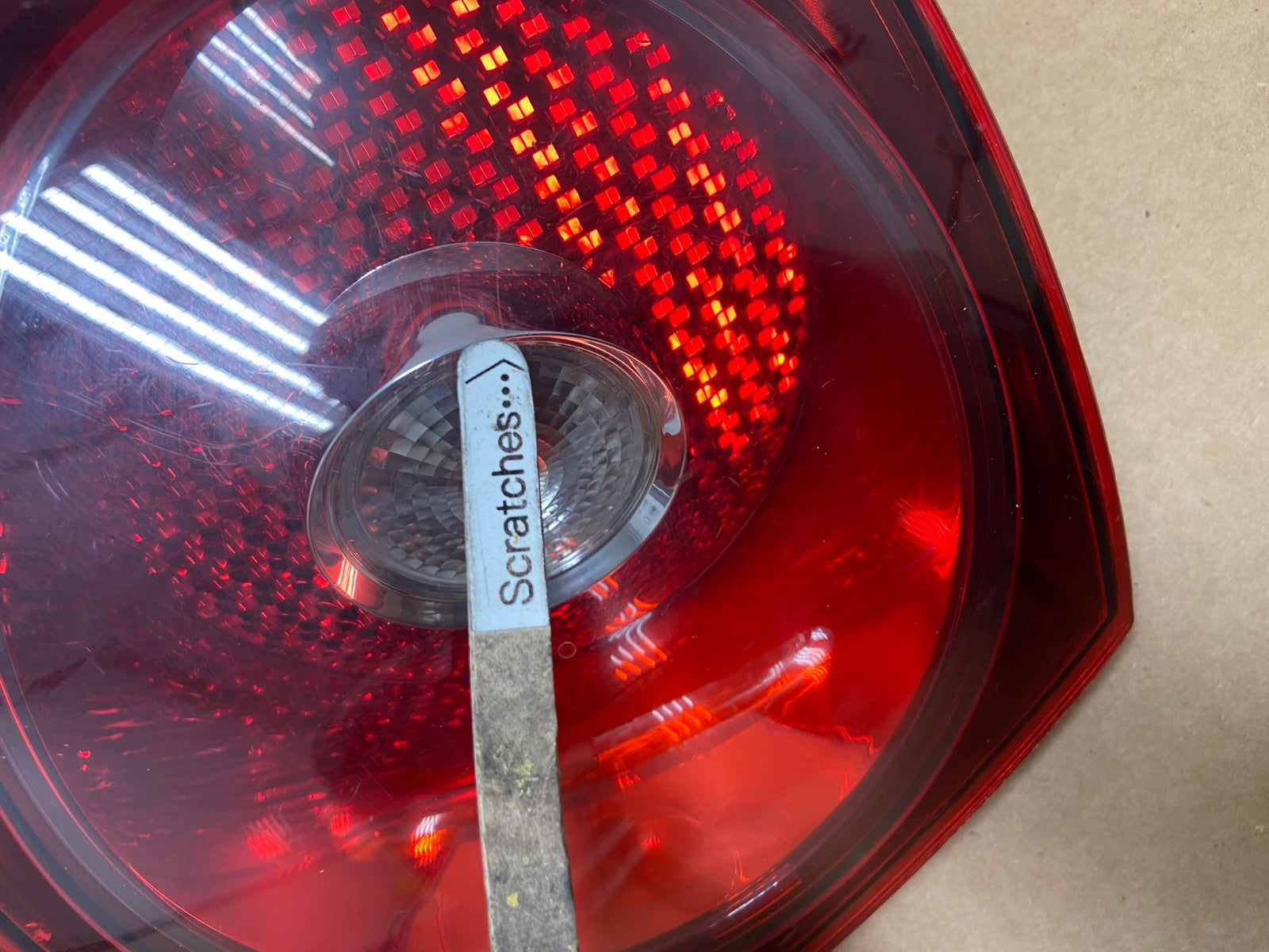 2008 2009 2010 Volkswagen Jetta Left LH Side Tail Light AE2897 LK3