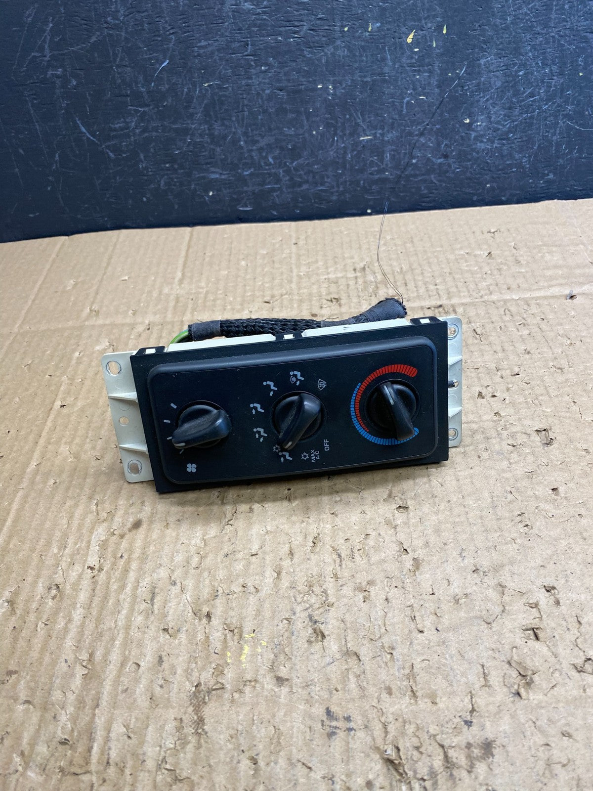 1998 to 2000 Dodge Durango Temperature Climate Control Heat AC Heater AD1890 DG0