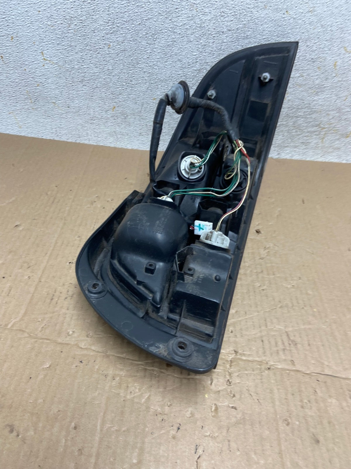 1995 - 1997 Toyota Avalon Left Driver LH Side Tail Light AI1262 LK5