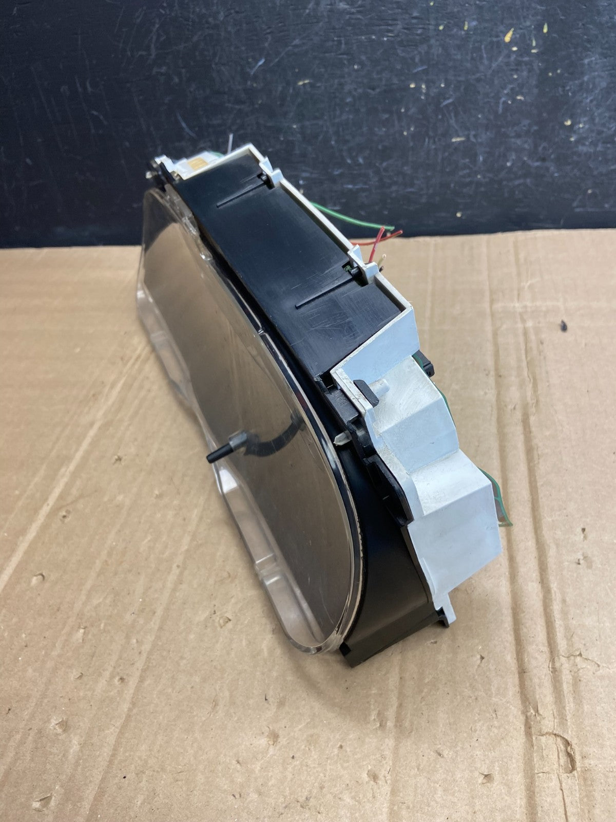 2001-2002 Ford Econoline E250 E350 Van Speedometer Instrument Cluster ad7151 DG4