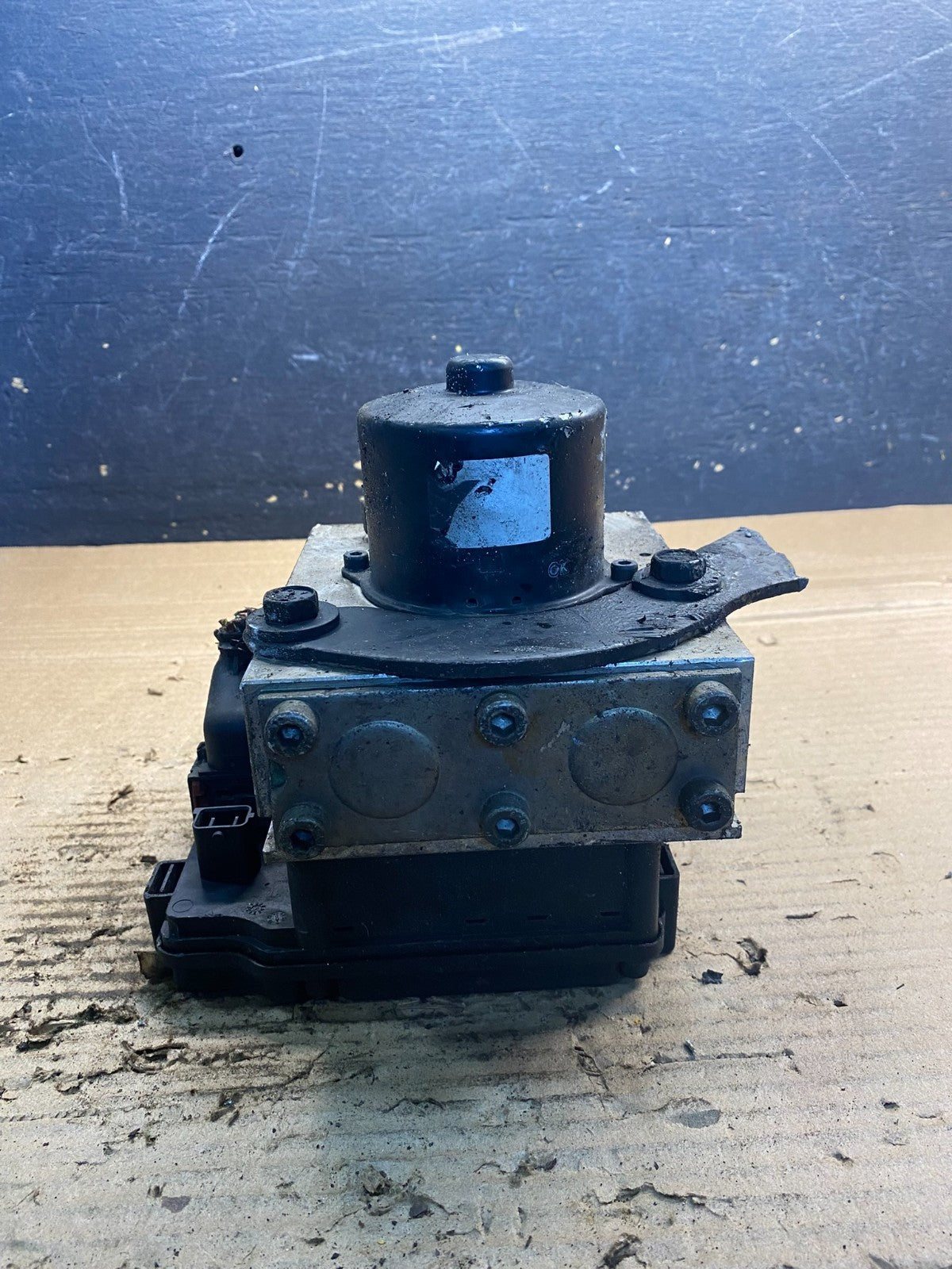 2004-2006 Chevrolet Express ABS Pump Control OEM 13567115 Module aa3217 DG5