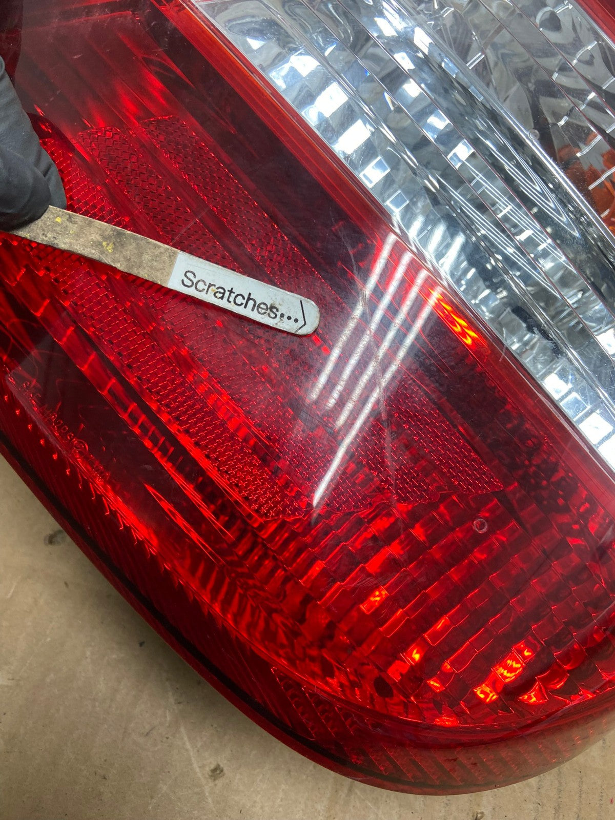 2002 2003 2004 Toyota Camry Tail Light Right Passenger Rh Side AD0965 LK3