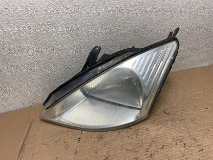 2000 to 2002 Ford Focus Left Driver LH Side Halogen Headlight AA9502 DG0
