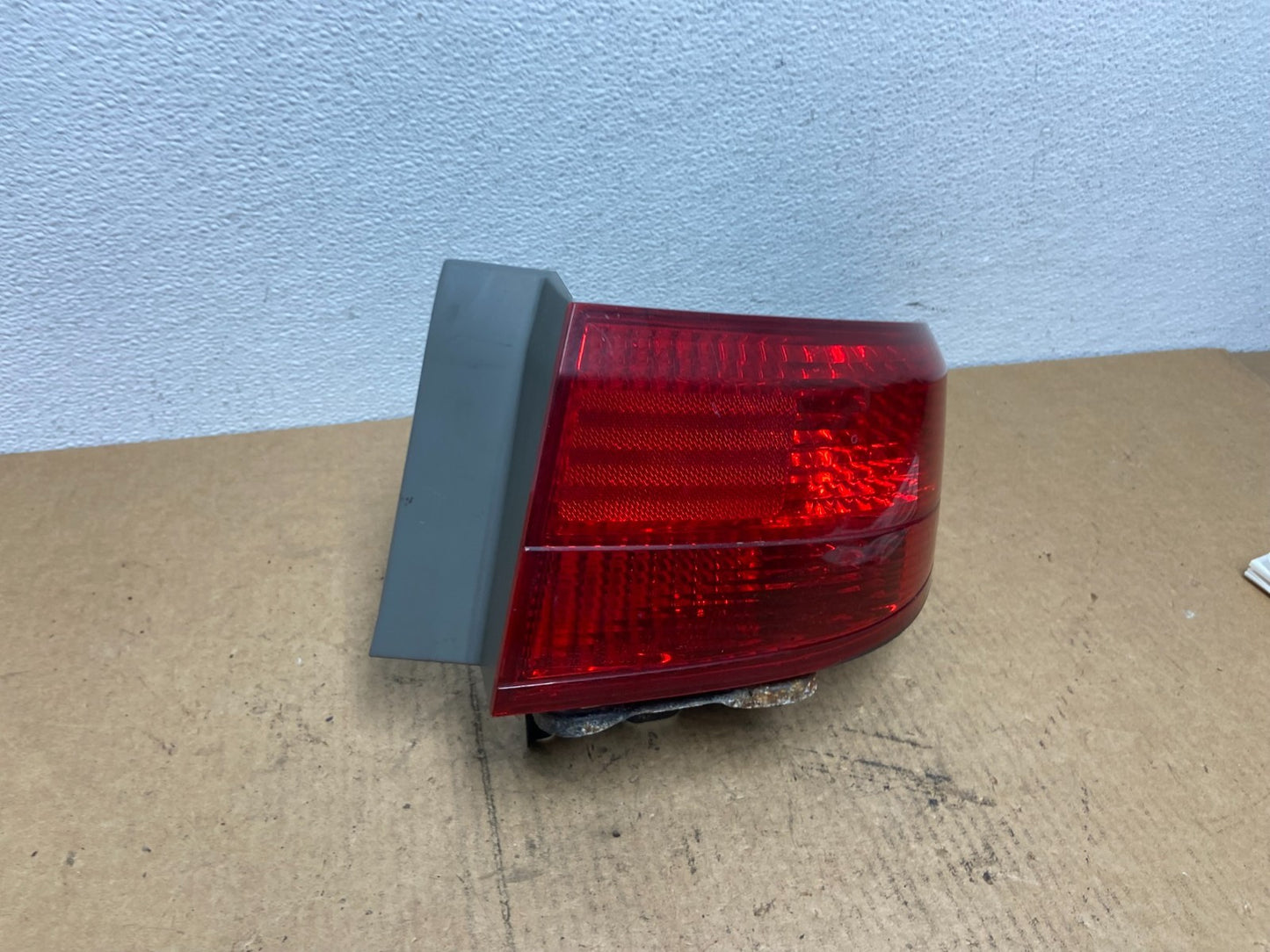 2005 Honda Accord Right Passenger Rh Side Tail Light Oem AC3175 DW2