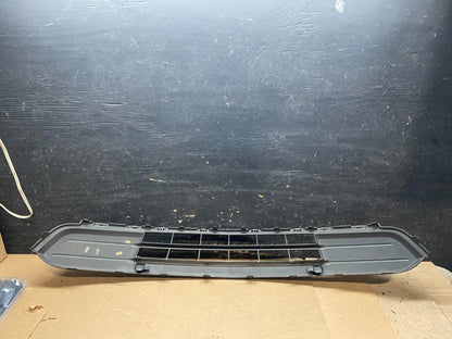 2013 to 2016 Lincoln MKS Front Lower Grille Grill v6977 DG5