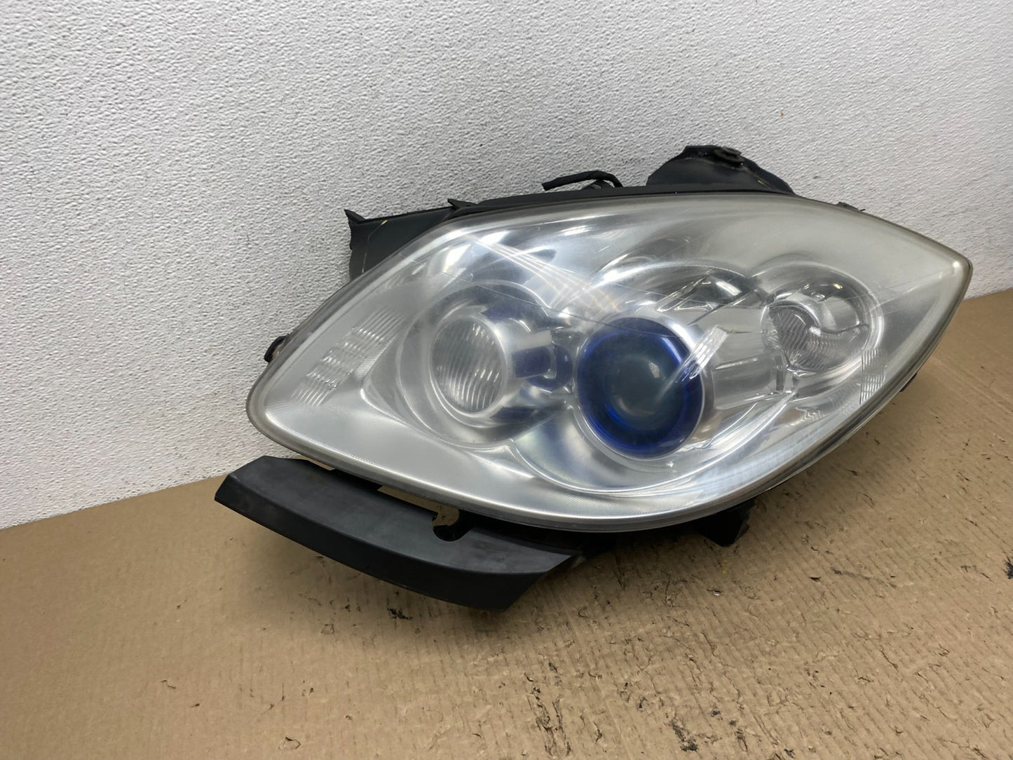 2008-2012 Buick Enclave Left Driver Headlight Xenon Hid One Ballast AF7112 DW2
