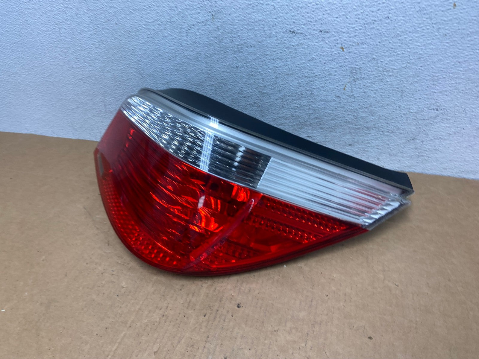 2004 - 2007 BMW 5 Series E60 Right Passenger RH Side Tail Light AD4577 LK1