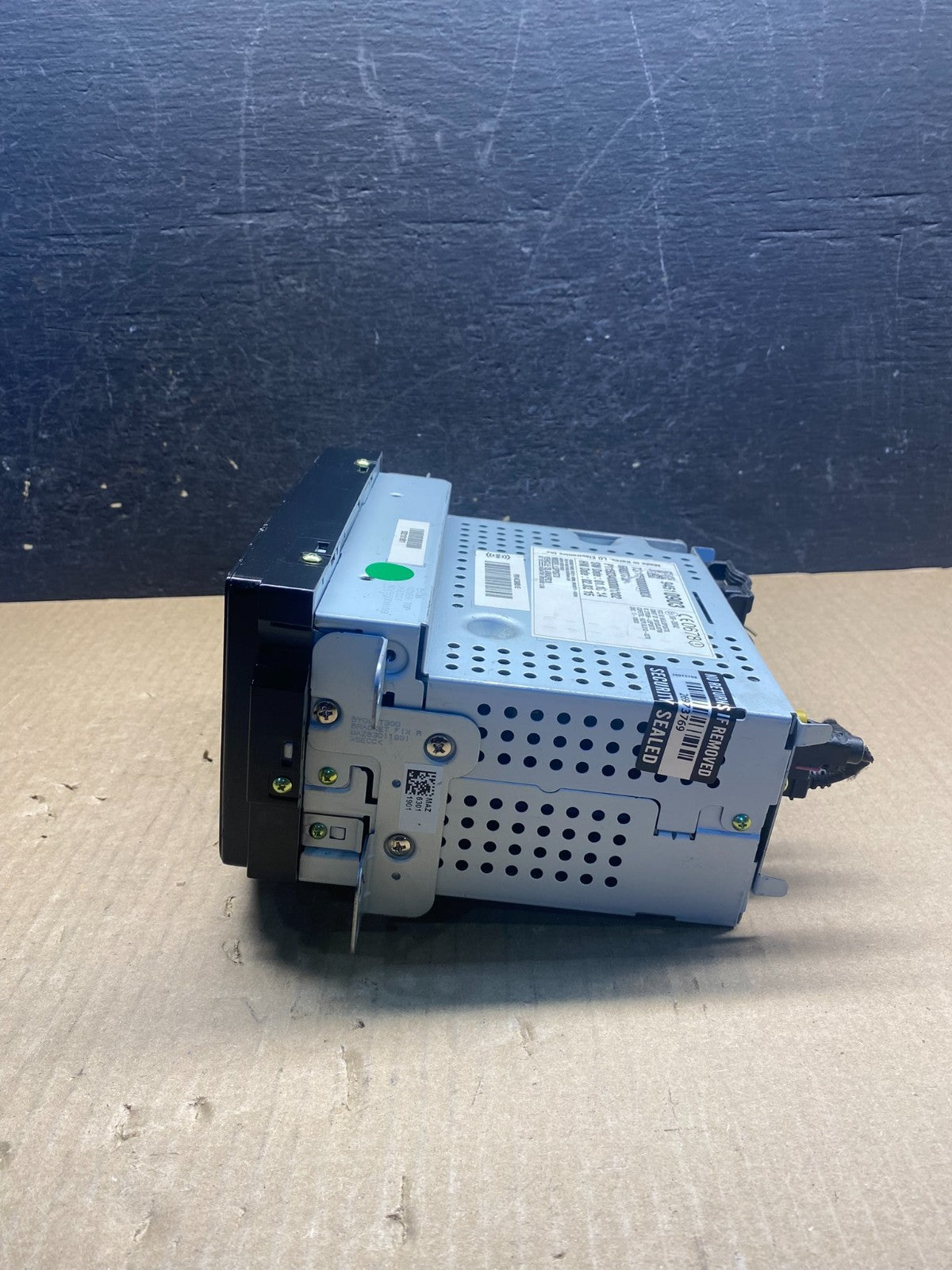 2013 2016 Chevy Sonic Radio Receiver Display Screen AM FM MP3 AG3813 DG1