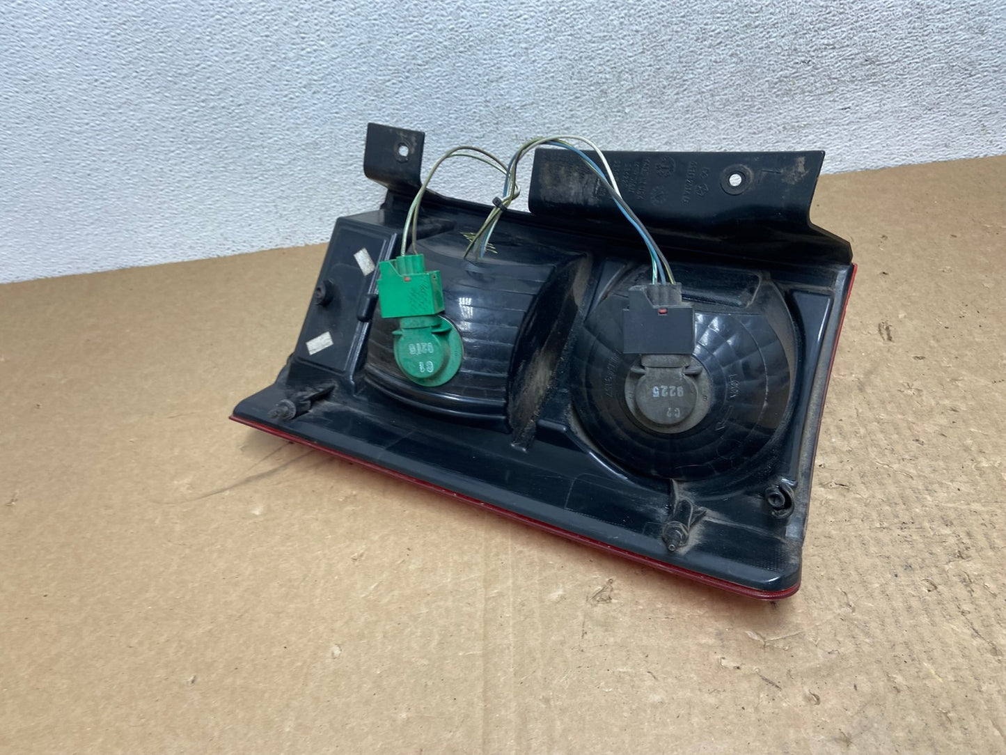 2008-2010 Chrysler Town and Country Left Driver Tail Light AG0566 LK5