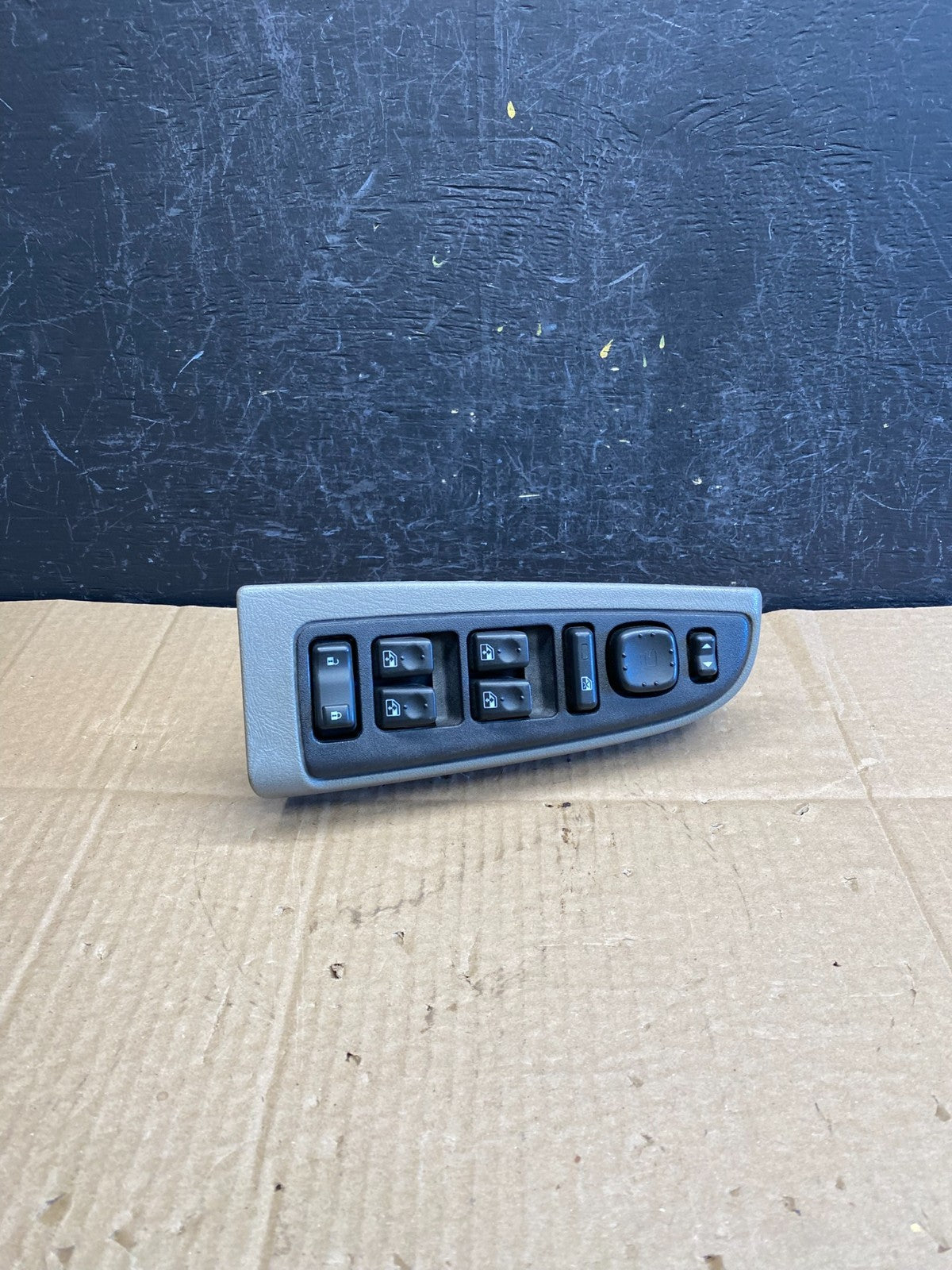 2003-2006 Chevrolet Silverado Driver Side Master Window Switch ac9441 DG1