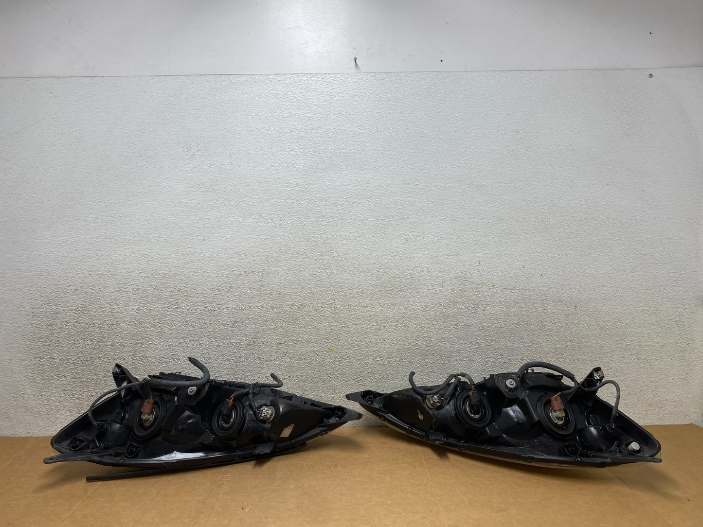 2006 to 2010 Toyota Sienna Left+Right Side Set Headlights Halogen X2752 DW8