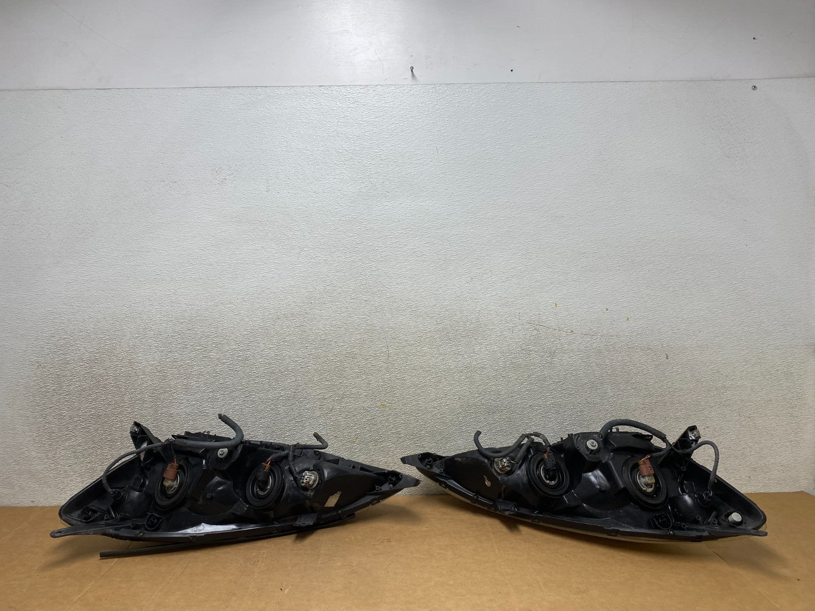 2006 to 2010 Toyota Sienna Left+Right Side Set Headlights Halogen X2752 DW8